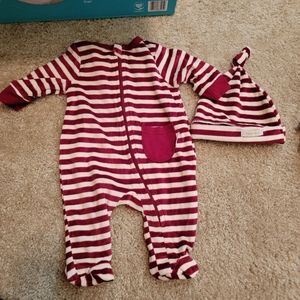 0-3m onsie and hat